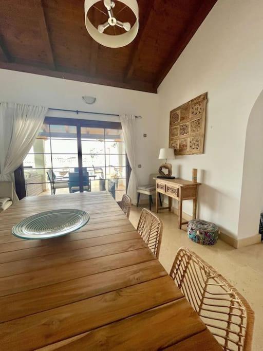 Stunning Villa Amanecer คอร์ราเลโฮ ภายนอก รูปภาพ